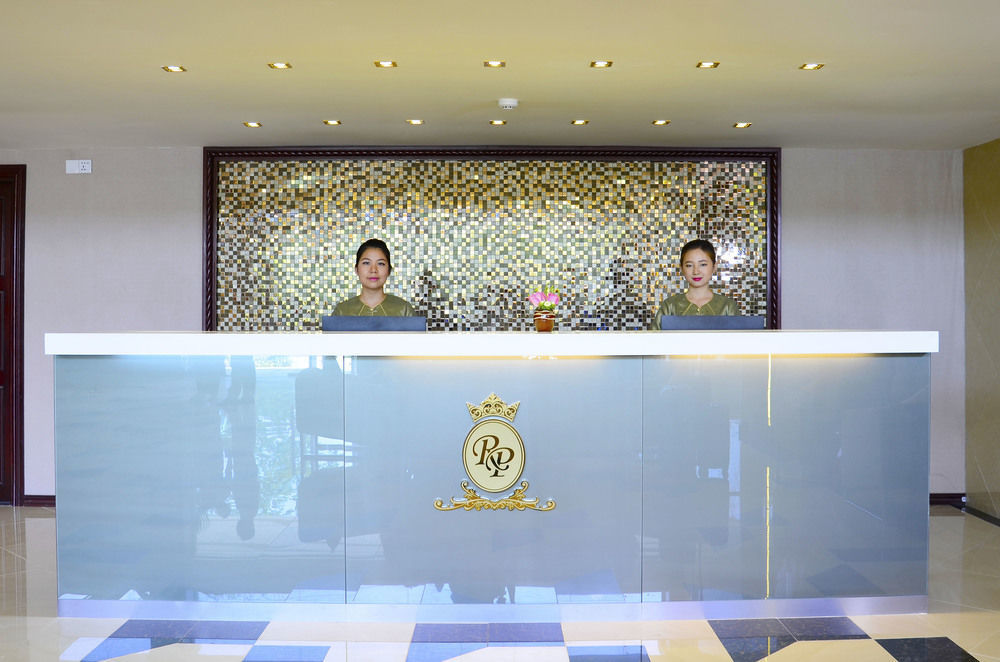 Royal Pavilion Hotel Yangon Exterior foto